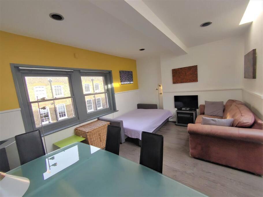 Stylish Apartment Near Carnaby Street, Sleeps 4. London Exterior foto