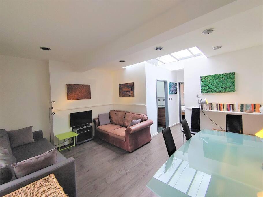 Stylish Apartment Near Carnaby Street, Sleeps 4. London Exterior foto